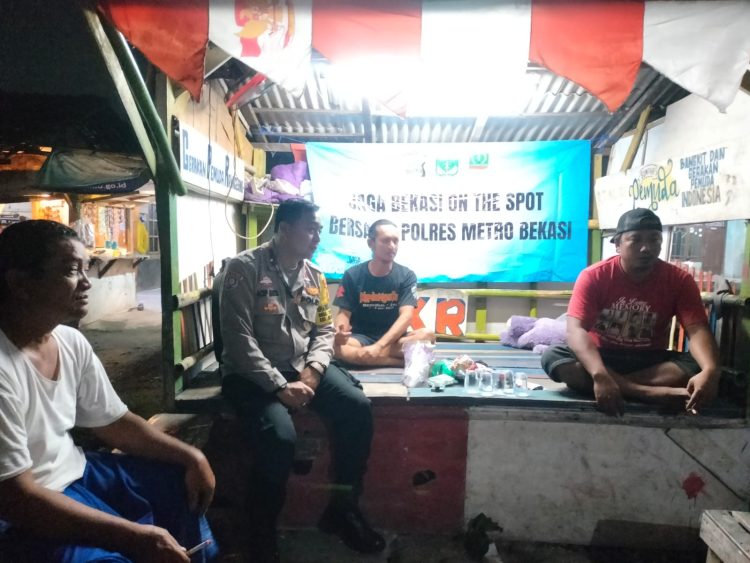 Polsek Cikarang Timur Perkuat Kamtibmas Lewat Program “Jaga Bekasi On The Spot”, Warga Diajak Aktif Jaga Lingkungan