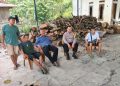 Bhabinkamtibmas Kedungwaringin Perkuat Silaturahmi dan Berikan Himbauan Kamtibmas