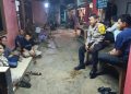 Bekasi Jaga Jakarta, Bhabinkamtibmas Jejalenjaya Mediasi Perselisihan Tetangga Lewat Musyawarah