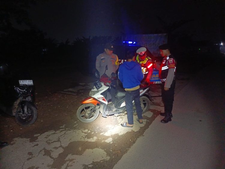Jaga Jakarta Jaga Bekasi On The Spot, Polsek Serang Baru Laksanakan Patroli Cegah Guantibmas