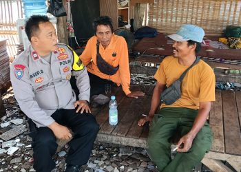 Jaga Jakarta Jaga Bekasi, Bhabinkamtibmas Kedungwaringin Ajak Warga Karangharum Jaga Kesejukan Pilkades