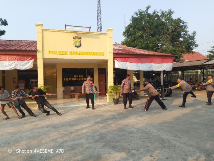 Jaga Jakarta Jaga Bekasi: Polsek Cabangbungin Meriahkan Hari Bhayangkara ke-80 Bersama Warga