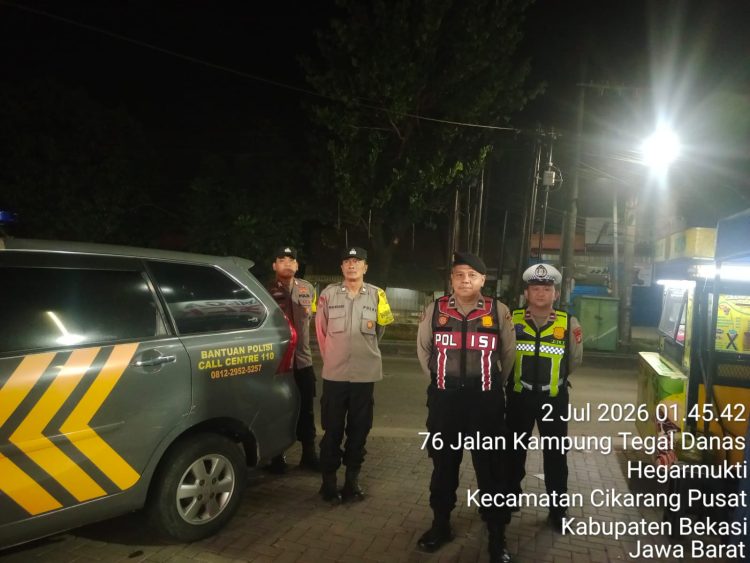 Jaga Jakarta Jaga Bekasi: Polsek Cikarang Pusat Gelar Patroli Biru Antisipasi 3C dan Tawuran