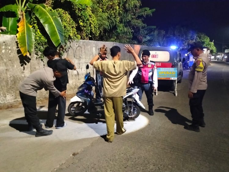 Polsek Muaragembong Gelar Operasi Kejahatan Jalanan di Jembatan Jokowi