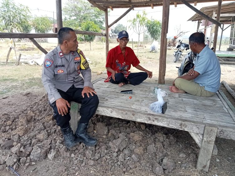 Bhabinkamtibmas Polsek Kedungwaringin Sambangi Warga Kampung Cebong Desa Mekarjaya