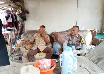 Bhabinkamtibmas Polsek Kedungwaringin Sambangi Warga Desa Mekarjaya