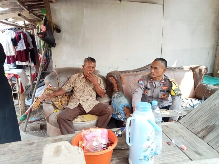 Bhabinkamtibmas Polsek Kedungwaringin Sambangi Warga Desa Mekarjaya