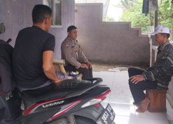 Jaga Jakarta Jaga Bekasi, Bhabinkamtibmas Cabangbungin Perkuat Kerukunan Warga Sindangsari