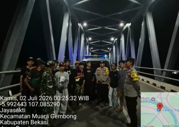 Jaga Jakarta Jaga Bekasi, Patroli Biru Polsek Muara Gembong Perkuat Pengawasan di Jembatan Pantai Mekar–Pantai Bakti