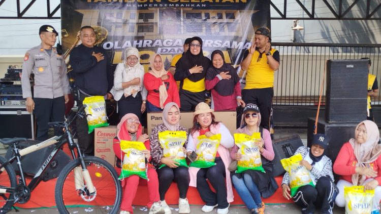 Semarak HUT Bhayangkara ke-80, Polsek Tambun Selatan Gelar Olahraga Bersama dan Lomba Karaoke Fals