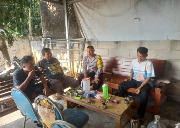 Bhabinkamtibmas Karangsegar Sambangi Warga, Ingatkan Pencegahan Tawuran Remaja