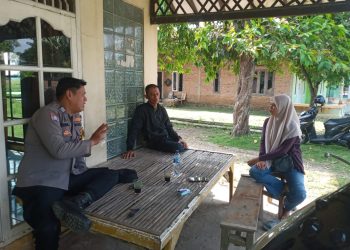 Bhabinkamtibmas dan Babinsa Sambangi Tokoh Masyarakat Nagasari, Perkuat Kewaspadaan Warga