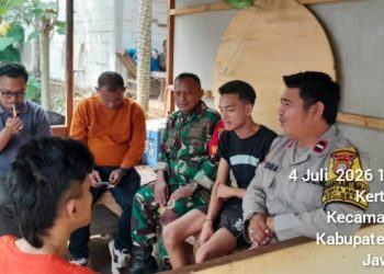 Jaga Jakarta–Jaga Bekasi On The Spot, Bhabinkamtibmas dan Babinsa Perkuat Kepedulian Warga Kertarahayu