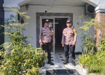 Jaga Jakarta Jaga Bekasi, Polsek Cikarang Pusat Monitoring Ibadah Minggu Kasih di Dua Gereja