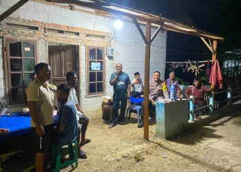 Jaga Jakarta Jaga Bekasi, Bhabinkamtibmas Polsek Tambelang Sambangi Poskamling Desa Sukamaju