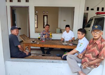 Bhabinkamtibmas Serang Baru Perkuat Kamtibmas Bersama Warga Nagasari