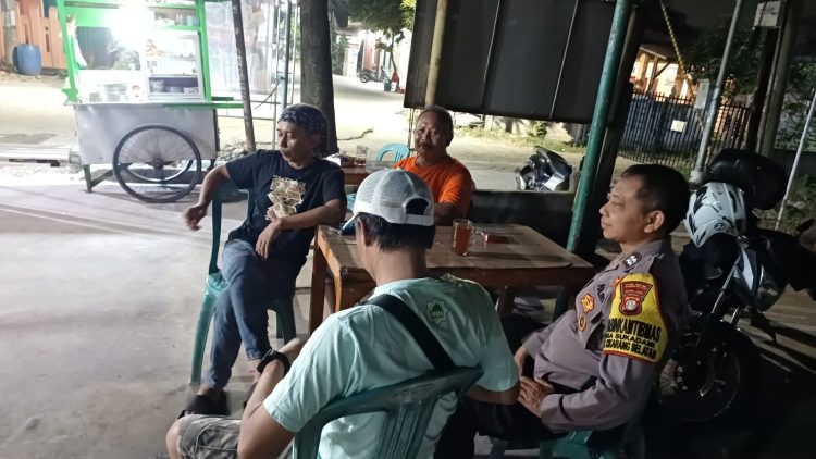 Bhabinkamtibmas Polsek Cikarang Selatan Ajak Warga Sukadami Perkuat Kepedulian terhadap Kamtibmas