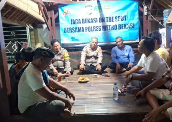 Jaga Bekasi On The Spot, Polsek Tambelang Sambangi Warga Sukarapih