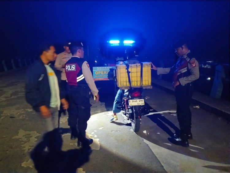 Polsek Muaragembong Gelar Operasi Kejahatan Jalanan, Perkuat Patroli di Jalur Rawan