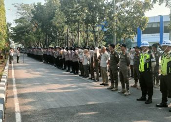 Jaga Jakarta Jaga Bekasi, Polres Metro Bekasi Gelar Apel Pengamanan Aksi Damai FUKHIS di Kompleks Pemda Kabupaten Bekasi