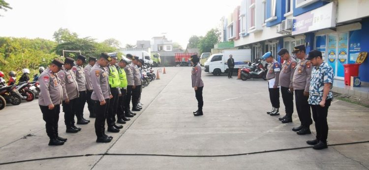 Jaga Jakarta Jaga Bekasi, Polres Metro Bekasi Kawal Keberangkatan Massa Buruh FSP GI Menuju Jakarta
