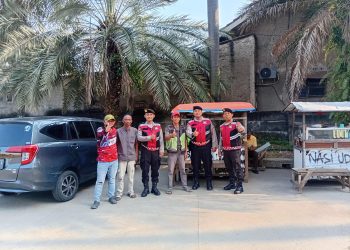 JAGA JAKARTA ON THE SPOT, Patroli Samapta Polres Metro Bekasi Sambang Dialogis Ajak Warga Waspada Kejahatan Jalanan