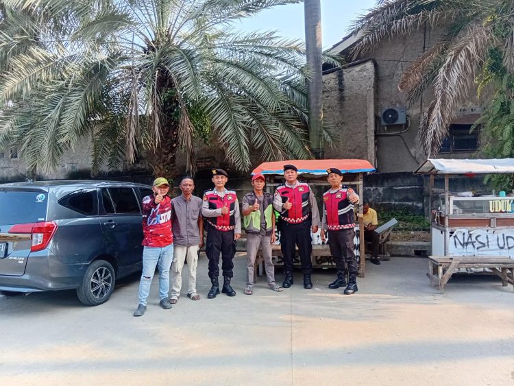 JAGA JAKARTA ON THE SPOT, Patroli Samapta Polres Metro Bekasi Sambang Dialogis Ajak Warga Waspada Kejahatan Jalanan