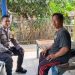 JAGA JAKARTA ON THE SPOT, Bhabinkamtibmas Tambelang Sambangi Warga Sukawangi Perkuat Kamtibmas