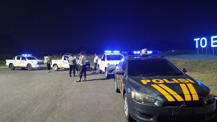 Polsubsektor Grand Wisata dan Security PKD Gelar Patroli Gabungan Cegah Kejahatan Jalanan
