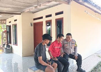 Bhabinkamtibmas Kedungwaringin Ajak Warga Karangmekar Aktifkan Siskamling Demi Lingkungan yang Lebih Aman
