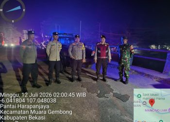 Polsek Muaragembong Gelar Patroli Biru KRYD di Jembatan Penombo, Antisipasi 3C dan Gangguan Kamtibmas