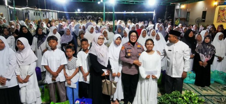 Semarak Muharam 1448 H, Polsek Tambun Selatan Hadiri Tabligh Akbar dan Santunan Anak Yatim di Graha Prima Mangunjaya