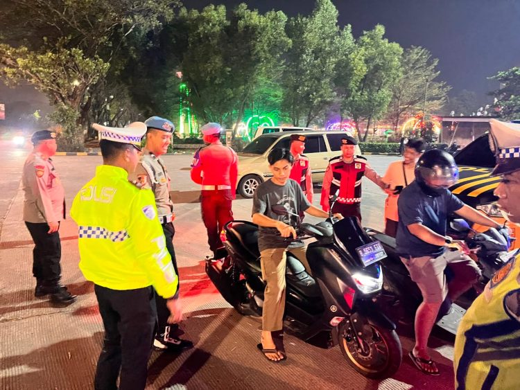 Patroli Skala Besar Polres Metro Bekasi Perkuat Antisipasi Tawuran dan Gangguan Kamtibmas
