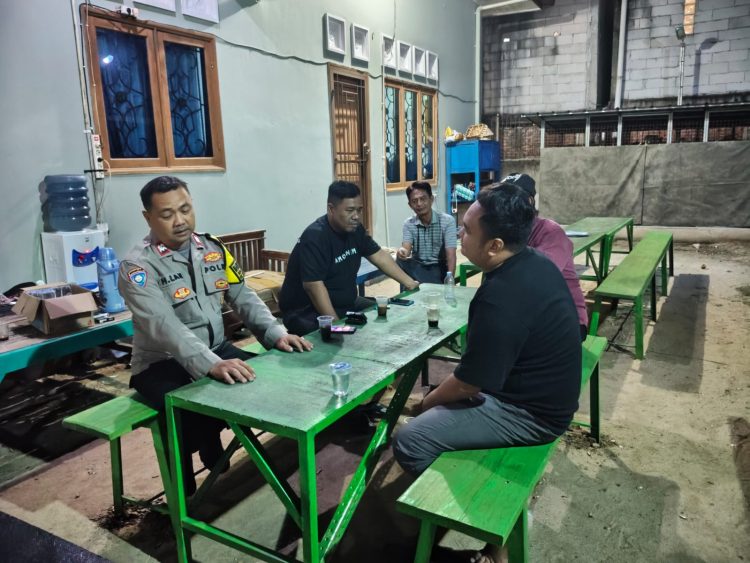 JAGA BEKASI ON THE SPOT, Bhabinkamtibmas Polsek Kedungwaringin Sambangi Warga Desa Bojongsari