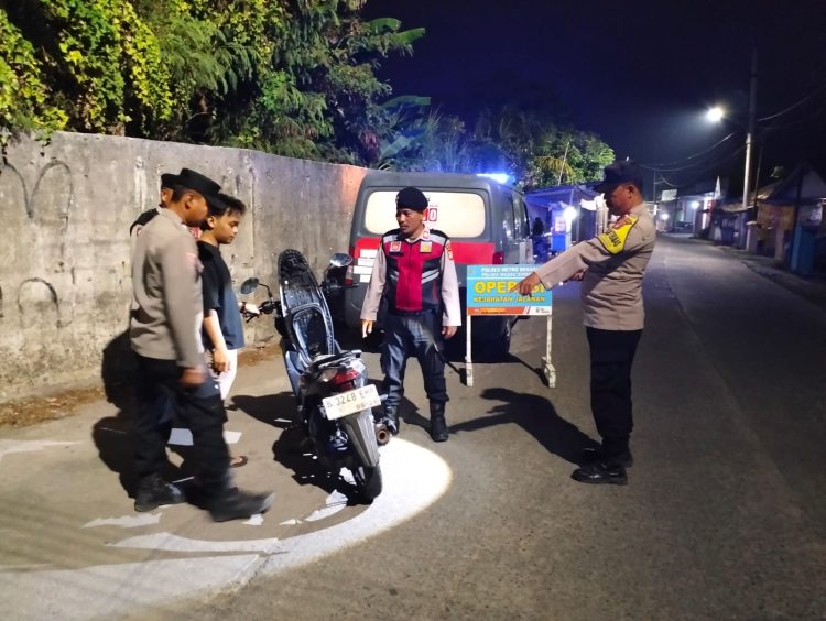 Polsek Muaragembong Gelar OKJ dan Patroli Biru Antisipasi Kejahatan Jalanan