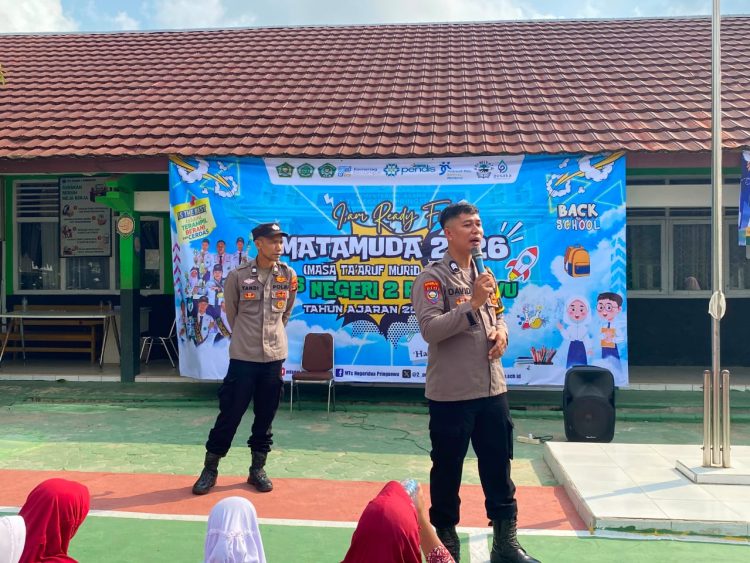 Polisi Bekali Siswa Baru MTsN 2 Pringsewu Pengetahuan Bahaya Narkoba dan Kenakalan Remaja