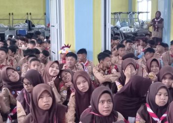 JAGA JAKARTA ON THE SPOT: Police Goes to School, Polsek Serang Baru Bekali Pelajar SMP Insan Cendekia Cegah Tawuran dan Narkoba