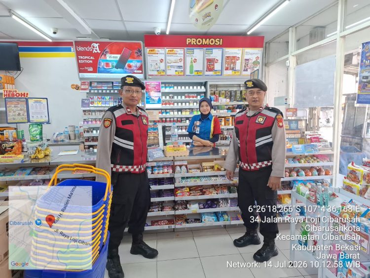 JAGA JAKARTA ON THE SPOT: Patroli Harkamtibmas Polsek Cibarusah Antisipasi Kejahatan 3C di Sejumlah Titik Rawan
