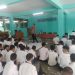 JAGA JAKARTA ON THE SPOT: Police Goes to School, Polsek Kedungwaringin Ajak Pelajar SMK Karya Bhakti Jauhi Narkoba dan Bullying