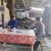 Sambangi Warga di Tengah Tumpukan Sawit, Polsek Air Besar Gencarkan Himbauan Kamtibmas Saat Patroli Siang
