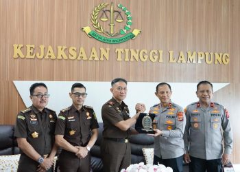Perkuat Sinergitas Penegakan Hukum, Kapolda Lampung Silaturahmi ke Kejaksaan Tinggi