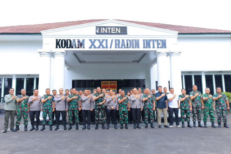 Kapolda Lampung Sambangi Pangdam XXI/Radin Inten, Perkuat Sinergi TNI-Polri Jaga Kondusivitas Daerah