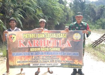 Sebelum Karhutla Terjadi, Koramil 420-06/Muara Siau Gencarkan Patroli dan Sosialisasi Bersama Warga