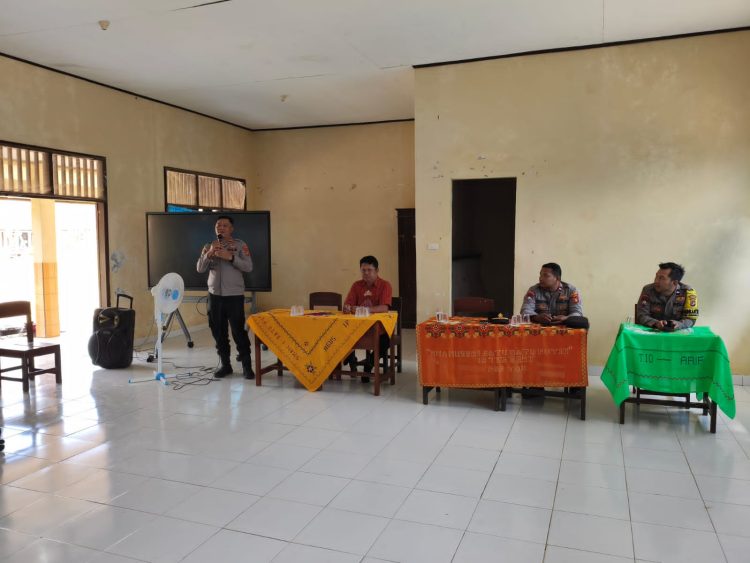 Polsek Gunung Agung Dalam Rangka Masa Pengenalan Lingkungan Sekolah Isi Materi Ketangkasan Baris Berbaris