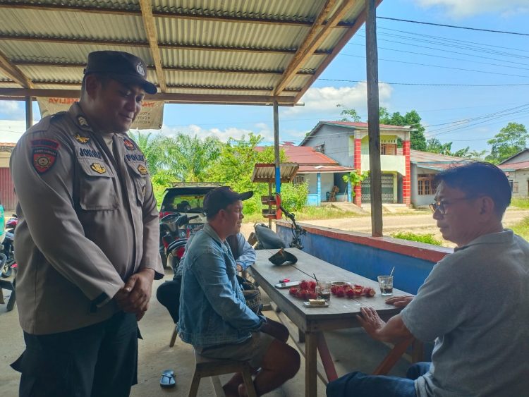 Polisi Akrab, Warga Nyaman Momen Humanis Polisi yang Viral di Kalangan Warga