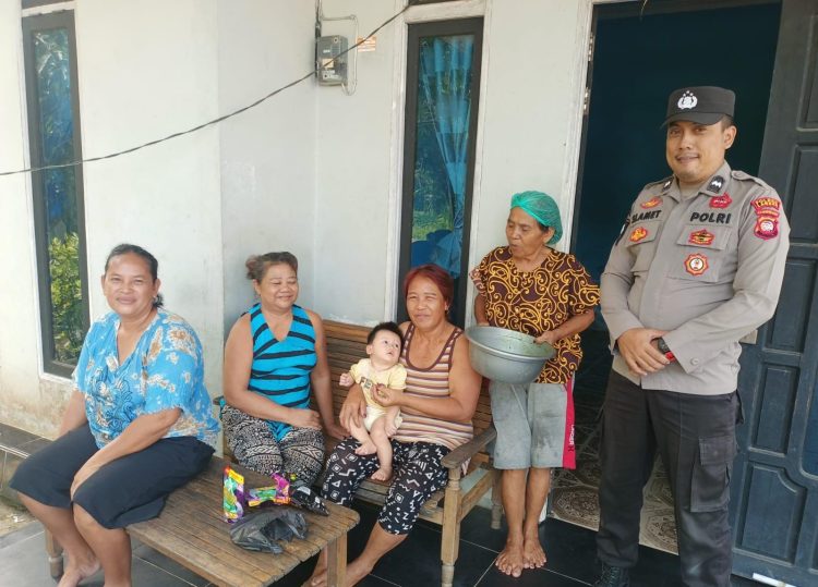 Patroli Rutin Polsek Menjalin Perkuat Harkamtibmas, Warga Diajak Jaga Keamanan Lingkungan