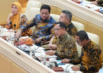 Rapat Bersama Komisi II, Mendagri Paparkan Kinerja Anggaran Kemendagri yang Tetap Optimal di Tengah Efisiensi