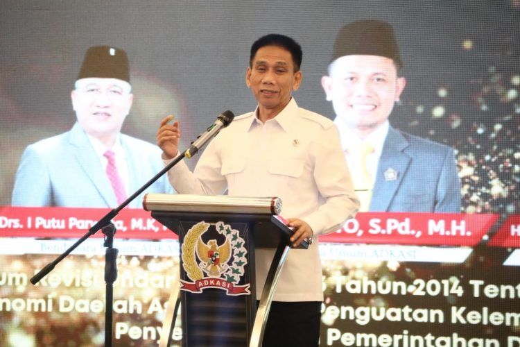 Wamendagri Wiyagus Minta DPRD Kawal APBD Berbasis Hasil, Bukan Sekadar Aspek Administratif