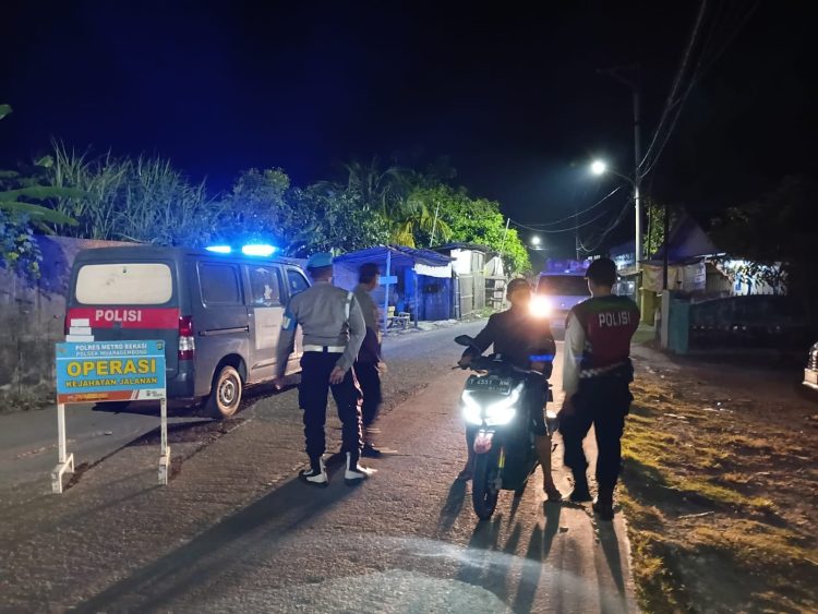 Patroli Jaga Jakarta Jaga Bekasi, Polsek Muaragembong Gelar Operasi Kejahatan Jalanan