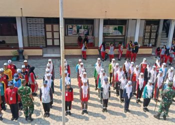 Masa MPLS, Puluhan Siswa SMK Pancasila 5 Wonogiri Dilatih Tentara
